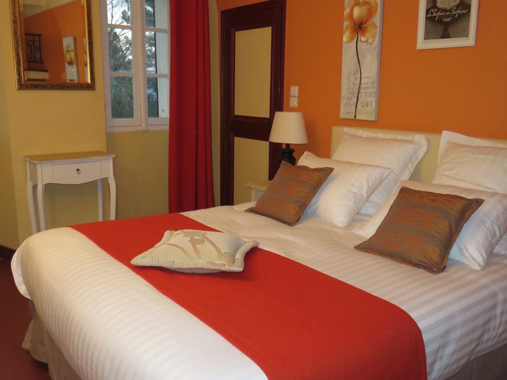 Bed and Breakfast Le Clos Des Canebiers Грасс Номер фото