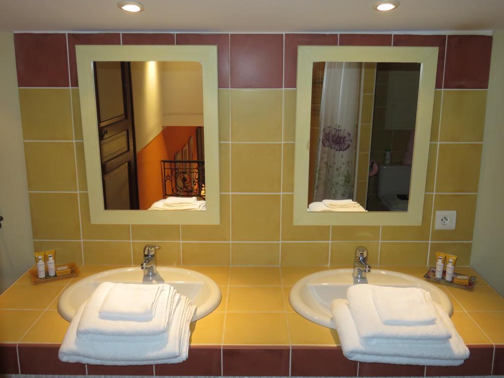 Bed and Breakfast Le Clos Des Canebiers Грасс Номер фото