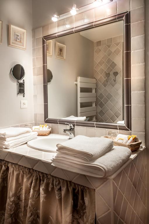 Bed and Breakfast Le Clos Des Canebiers Грасс Номер фото