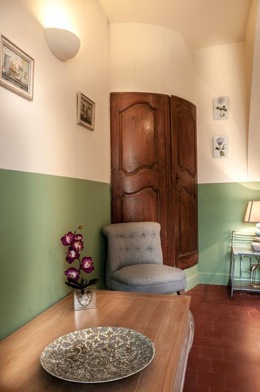 Bed and Breakfast Le Clos Des Canebiers Грасс Номер фото